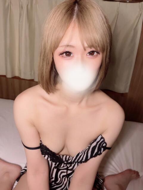 ばび とある風俗店♡やりすぎさーくる新宿大久保店♡で色んな無料オプションしてみました（デリヘル）