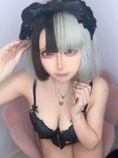 ねる とある風俗店♡やりすぎさーくる新宿大久保店♡で色んな無料オプションしてみました（デリヘル）