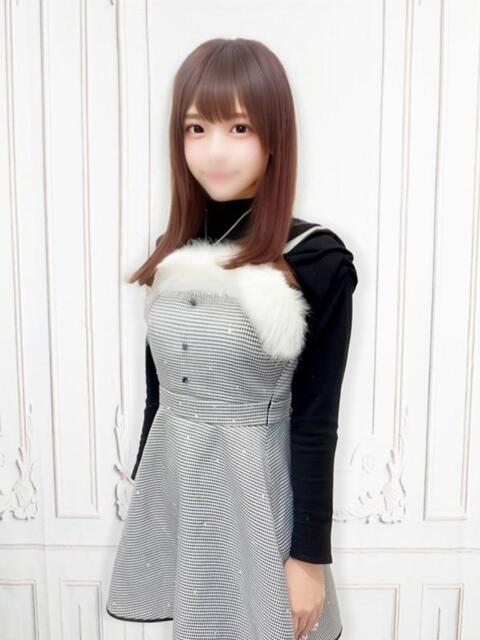 まふゆ☆F乳純白娘☆ 渋谷初!素人女子大生専門店 渋谷現役女子大生図鑑(デリヘル)