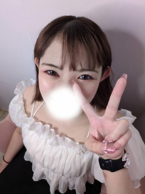 しおん とある風俗店♡やりすぎさーくる新宿大久保店♡で色んな無料オプションしてみました（デリヘル）