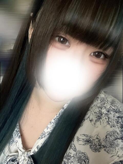 しおり とある風俗店♡やりすぎさーくる新宿大久保店♡で色んな無料オプションしてみました（デリヘル）