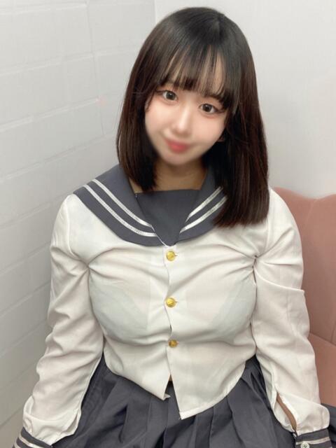 ゆの とある風俗店♡やりすぎさーくる新宿大久保店♡で色んな無料オプションしてみました（デリヘル）