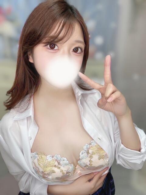 りせ とある風俗店♡やりすぎさーくる新宿大久保店♡で色んな無料オプションしてみました（デリヘル）