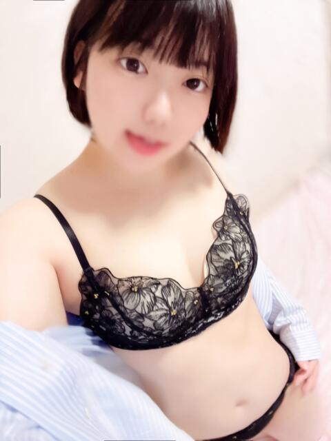 あきな とある風俗店♡やりすぎさーくる新宿大久保店♡で色んな無料オプションしてみました（デリヘル）