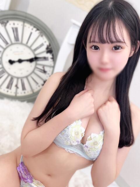 ななせ とある風俗店♡やりすぎさーくる新宿大久保店♡で色んな無料オプションしてみました（デリヘル）