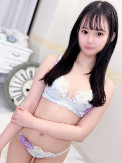 ななせ とある風俗店♡やりすぎさーくる新宿大久保店♡で色んな無料オプションしてみました（デリヘル）