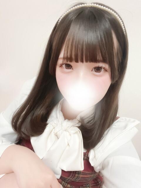 綾瀬いより とある風俗店♡やりすぎさーくる新宿大久保店♡で色んな無料オプションしてみました（デリヘル）