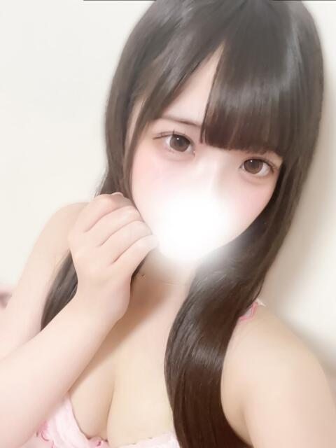 綾瀬いより とある風俗店♡やりすぎさーくる新宿大久保店♡で色んな無料オプションしてみました（デリヘル）