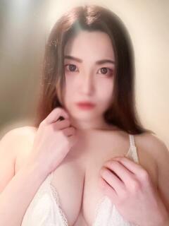 えみな とある風俗店♡やりすぎさーくる新宿大久保店♡で色んな無料オプションしてみました（新宿・歌舞伎町/デリヘル）