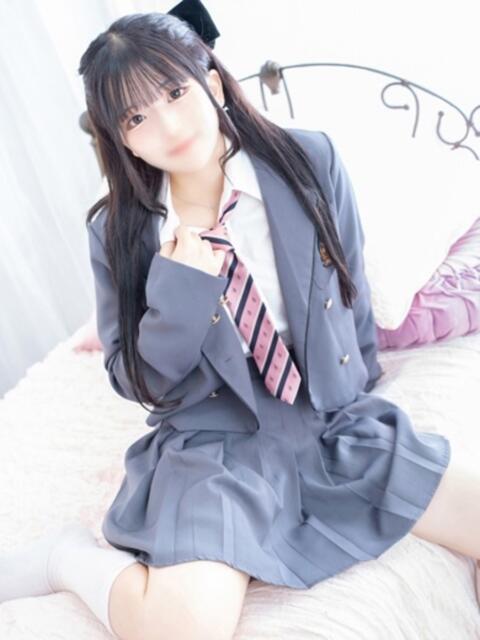 ゆずか E+アイドルスクール新宿・歌舞伎町店（デリヘル）