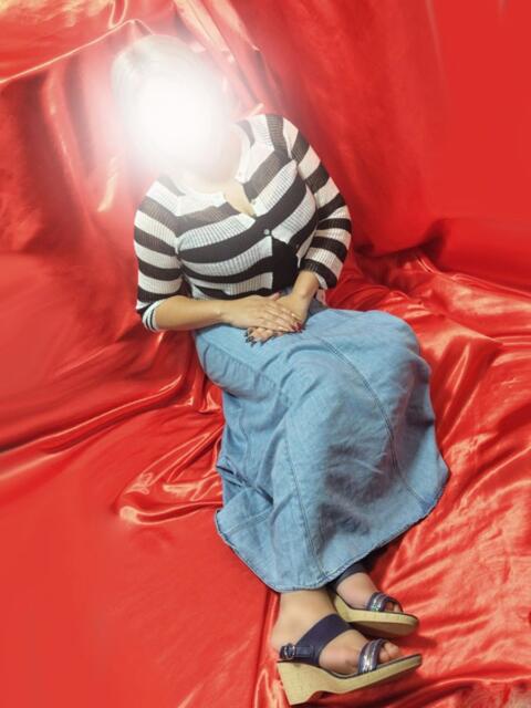 高梨 変態美熟女お貸しします。（待ち合わせ型熟女デリヘル）