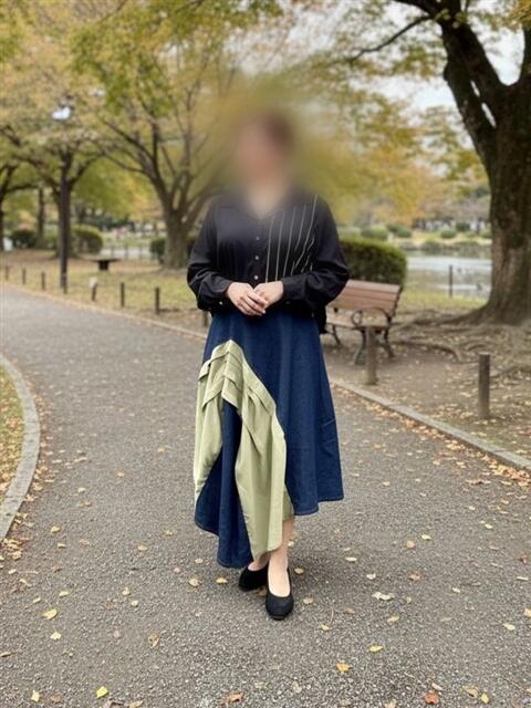 戸崎　圭衣 熟女パラダイス池袋店(カサブランカグループ)（人妻熟女デリへル）