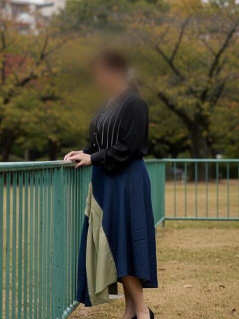 戸崎　圭衣 熟女パラダイス池袋店(カサブランカグループ)（人妻熟女デリへル）