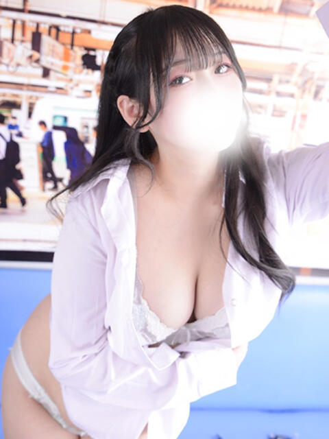 にいな ラッシュアワー（痴漢電車イメクラ）