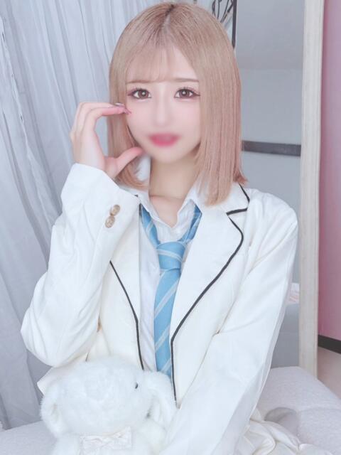 ゆん E+アイドルスクール新宿・歌舞伎町店(デリヘル)