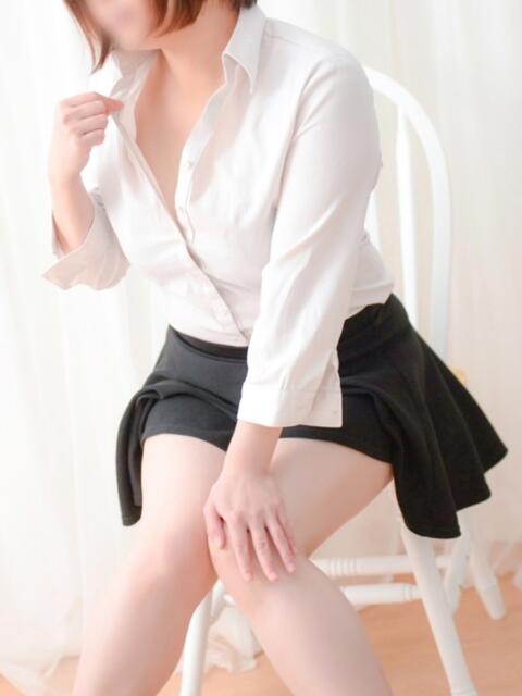 めい 京都の痴女鉄道（ファッションヘルス）