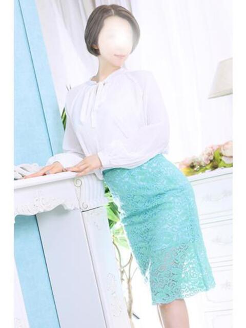 秋月 新宿人妻城（人妻路上待ち合わせデリヘル）