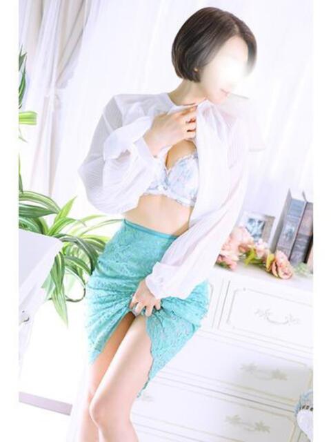 秋月 新宿人妻城（人妻路上待ち合わせデリヘル）