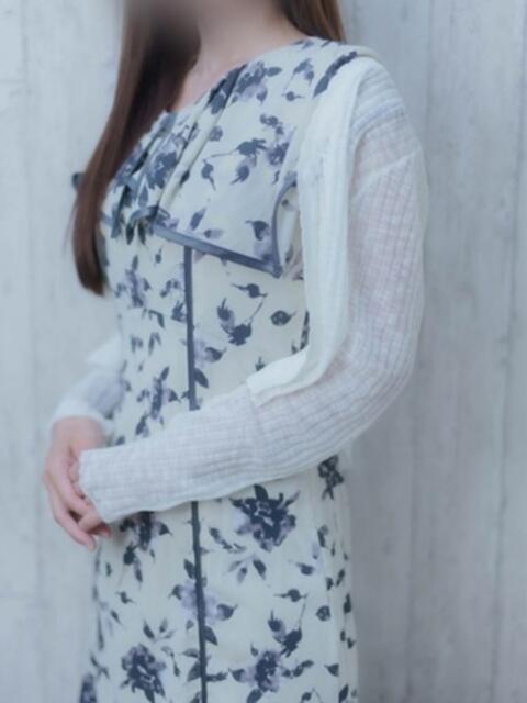 新人ゆり 清楚系美女専門店PLATINUMプラチナム四日市店（デリヘル）
