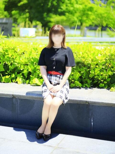 荒川 さき こあくまな熟女たち 広島店（KOAKUMAグループ）（人妻・熟女デリヘル）