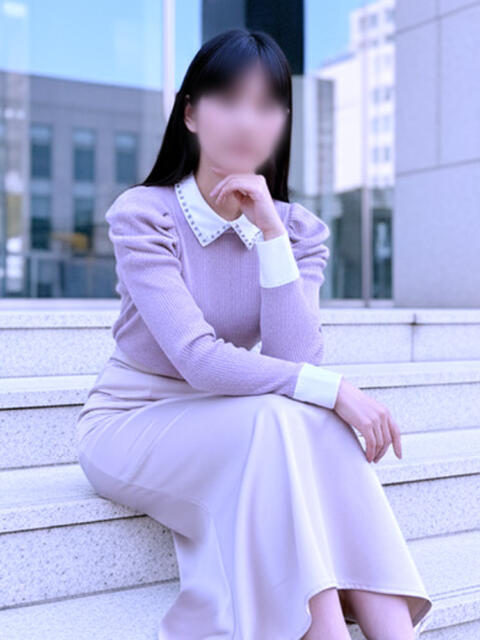 雫 ミセスラウンジ東京(人妻系デリヘル)