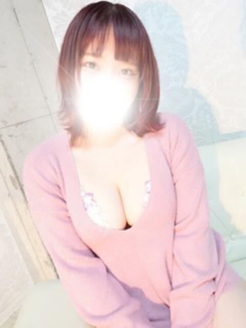 みら 巨乳痴女専門店 萌えの隣人 新宿店(巨乳痴女専門ホテヘル)