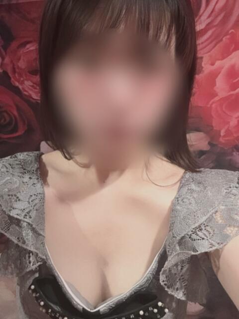 ゆあ VIVIDCREW 梅田堂山店（セクキャバ）