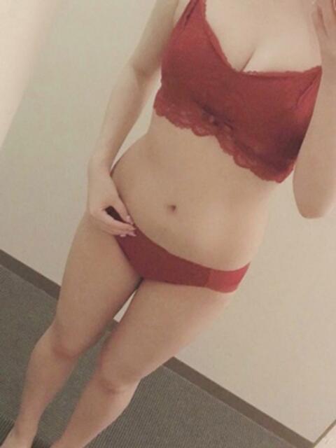 諸藤　あんな 脱がされたい人妻千葉栄町α店（デリヘル）