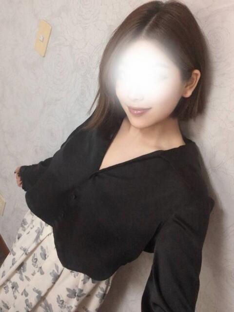 間宮　るな 脱がされたい人妻千葉栄町α店（デリヘル）