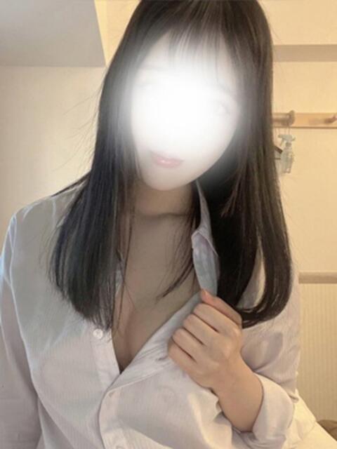 小鳩 ひな 脱がされたい人妻千葉栄町α店(デリヘル)