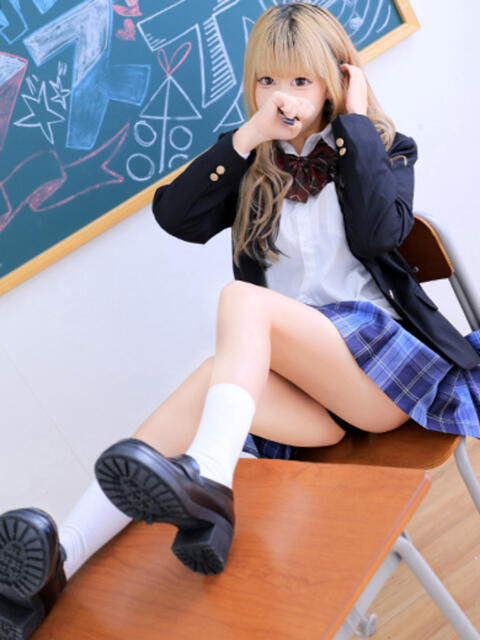 にぃな 密着指導！バカンス学園 尼崎校（派遣型デリヘル）