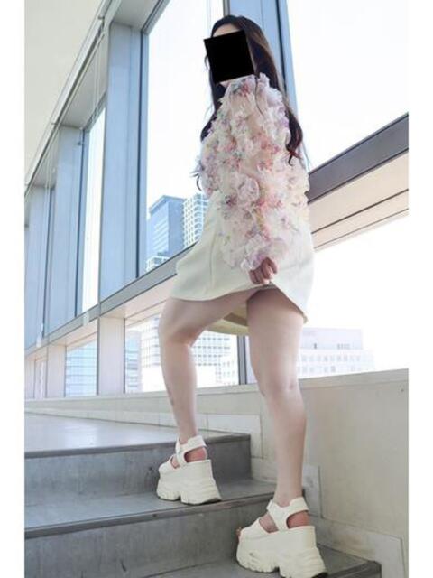 みお 逢って30秒で即尺（人妻・熟女待ち合わせデリヘル）