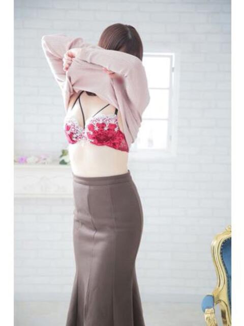 すず 博多美人妻（人妻系デリヘル）