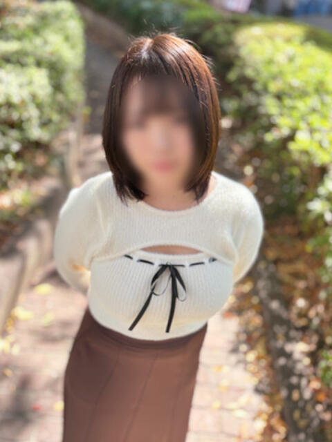 さとみ かりんと池袋(オナクラ)