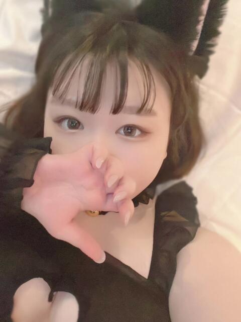 もも ぽっちゃり巨乳素人専門店ぷにめろ渋谷店（ぽっちゃり系デリヘル）