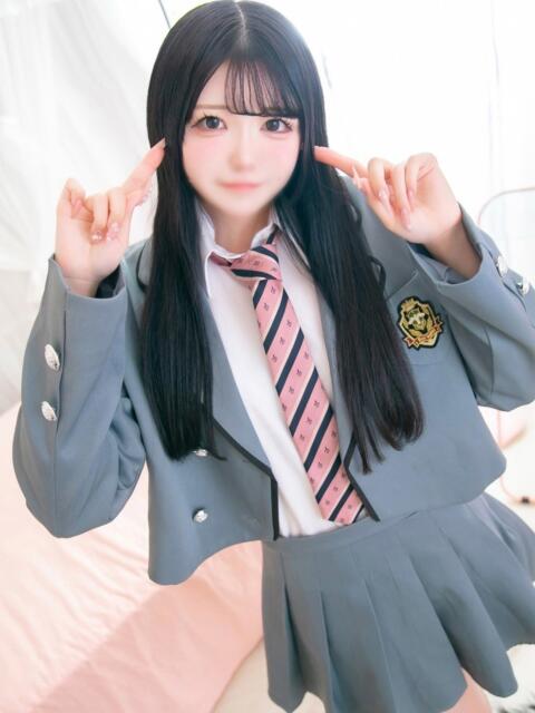 もね E+アイドルスクール新宿・歌舞伎町店（デリヘル）