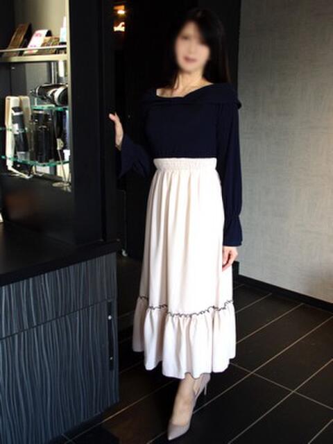 真野良子 Ebisu 派遣Wife 浮世（デリヘル）