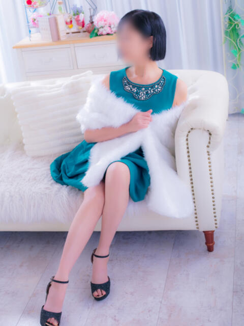 ゆみこ 人妻美人館(人妻デリヘル)