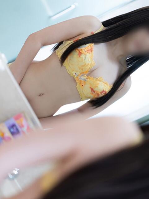 るい 清楚系美女専門店PLATINUMプラチナム四日市店（デリヘル）