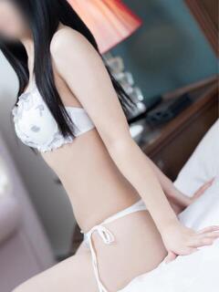みどり 清楚系美女専門店PLATINUMプラチナム四日市店（近鉄四日市/デリヘル）