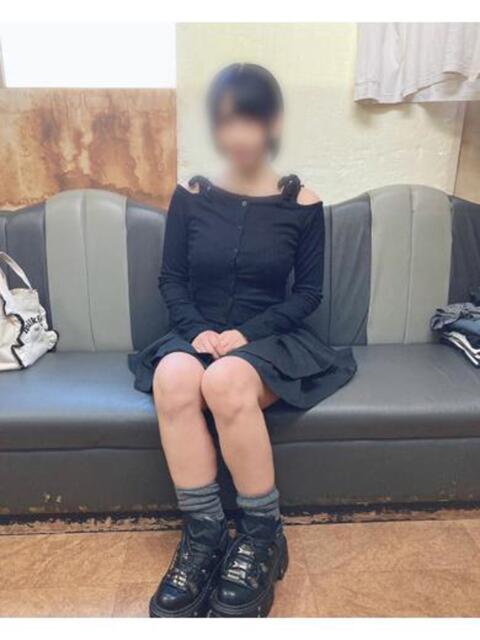 ちなつ 初体験（学園系イメクラ）