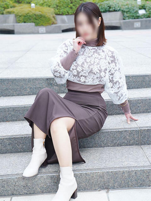 菜々 ミセスラウンジ東京(人妻系デリヘル)