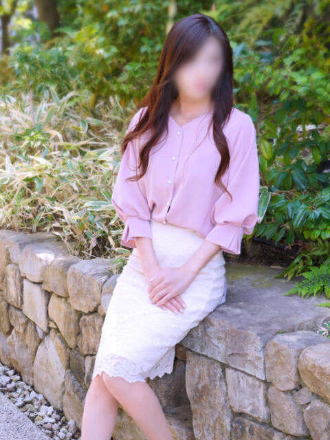 亜子 ミセスラウンジ東京（人妻系デリヘル）