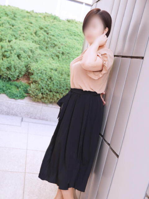 朋佳 ミセスラウンジ東京(人妻系デリヘル)