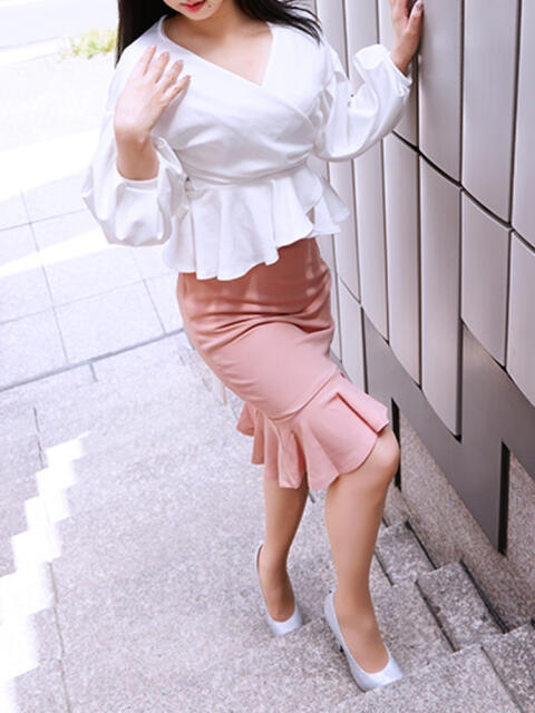 奏 ミセスラウンジ東京(人妻系デリヘル)