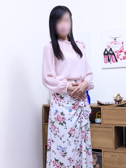 杏梨 ミセスラウンジ東京（人妻系デリヘル）
