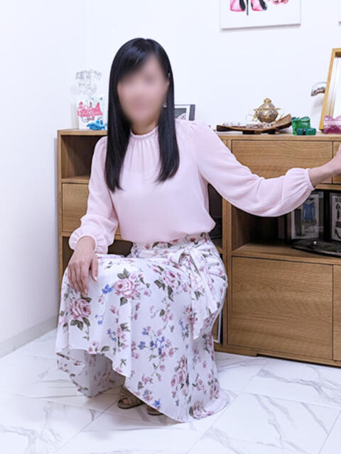 杏梨 ミセスラウンジ東京（人妻系デリヘル）