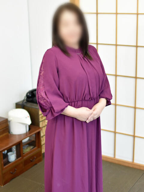 あおい(昭和50年生まれ) 熟年カップル名古屋～生電話からの営み～（人妻・熟女デリヘル）