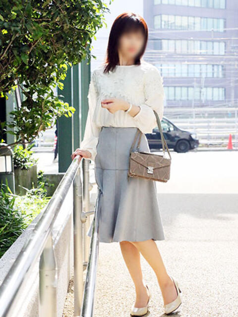 美空 ミセスラウンジ東京(人妻系デリヘル)