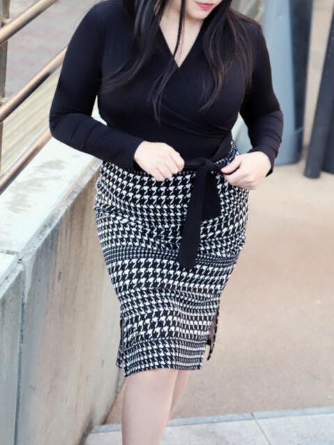 結子 ミセスラウンジ東京（人妻系デリヘル）